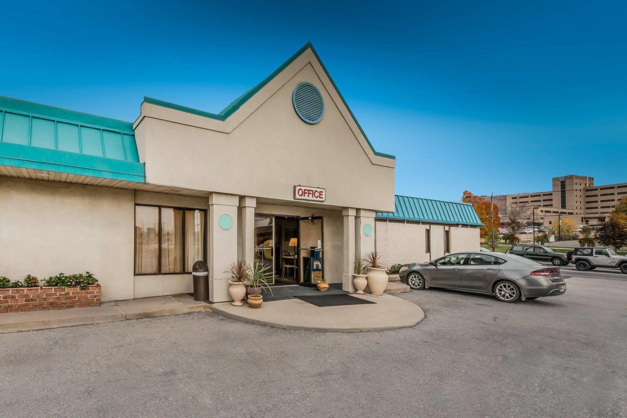 Econo Lodge Altoona I-99 Exterior foto